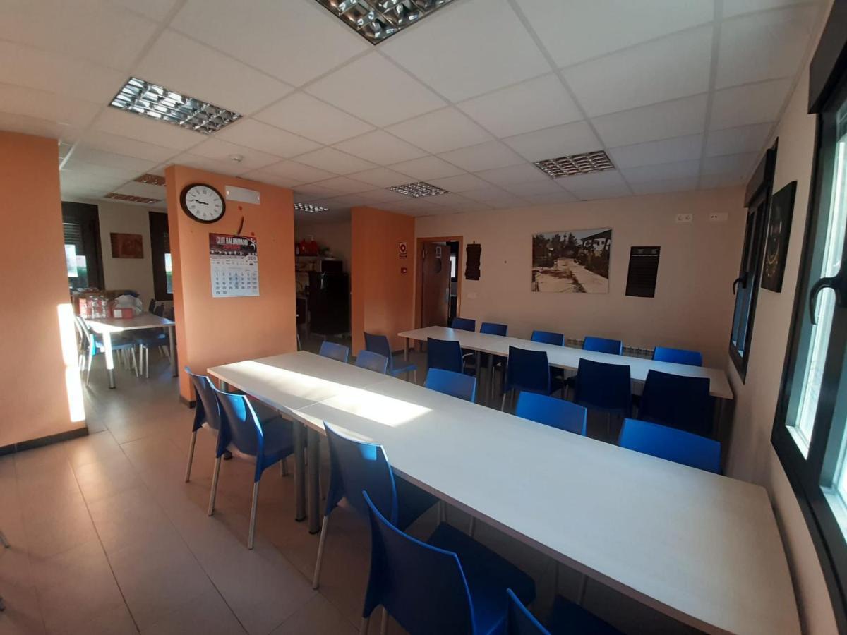 Albergue Villa Nava De La Asuncion Extérieur photo